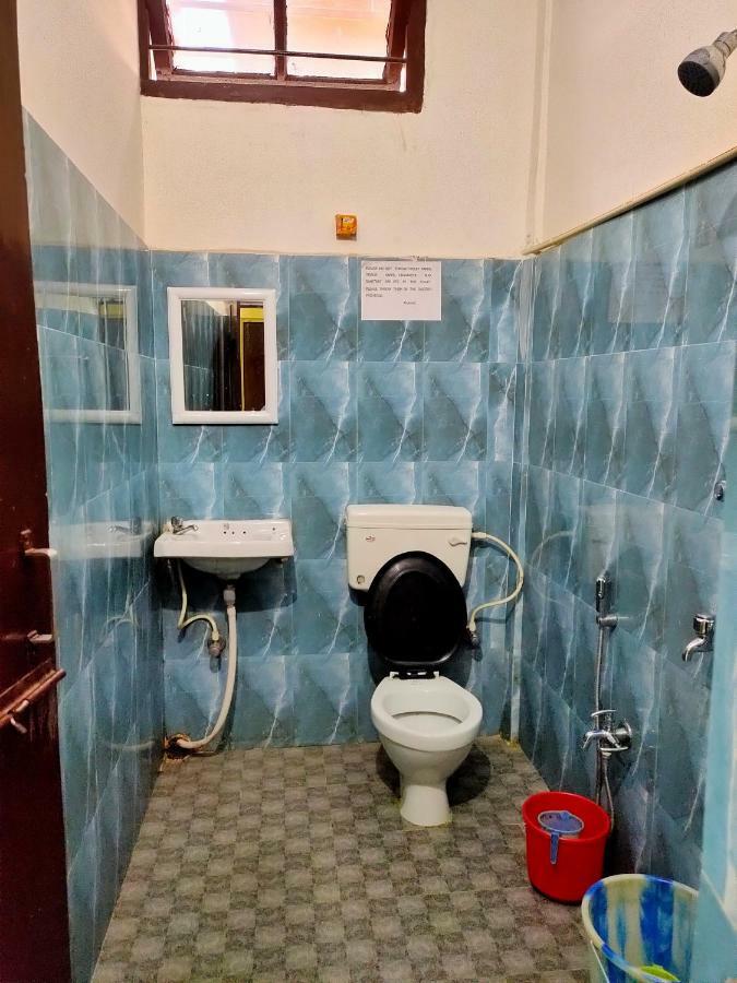 Chandrupal Lodging Guwahati Esterno foto